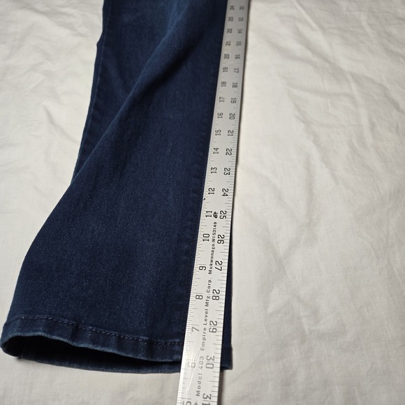 BANDOLINO AMY Jeans Stretch Denim Straight Leg Jeans Size 12 EUC - Picture 3 of 7